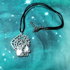 Witch&Cauldron Necklace